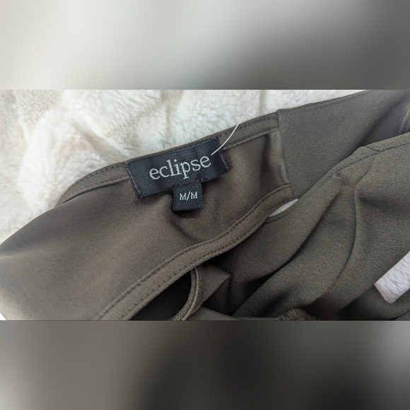 Crop top sz med women's olive green 😁 - Picture 3 of 4